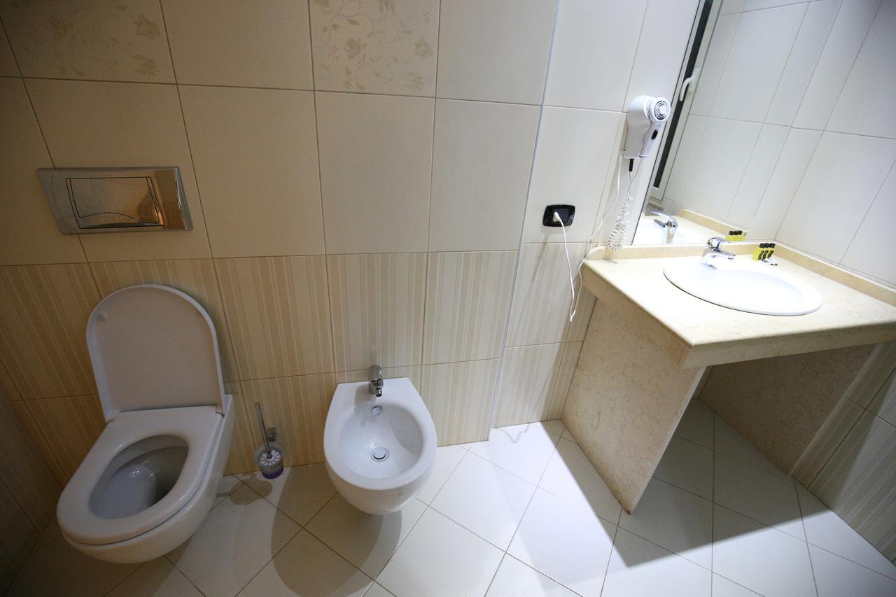 Germany Hotel Durres Exterior photo